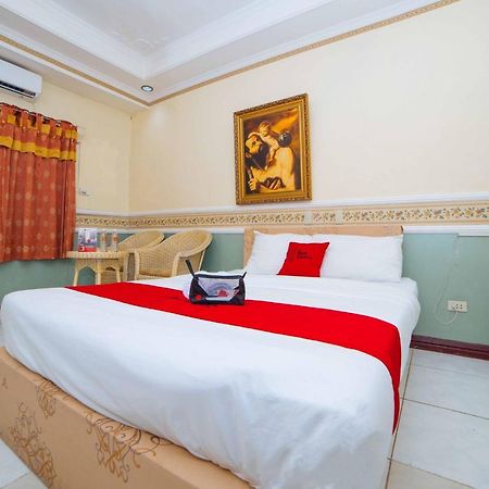 Reddoorz @ Fields Avenue Angeles City Экстерьер фото